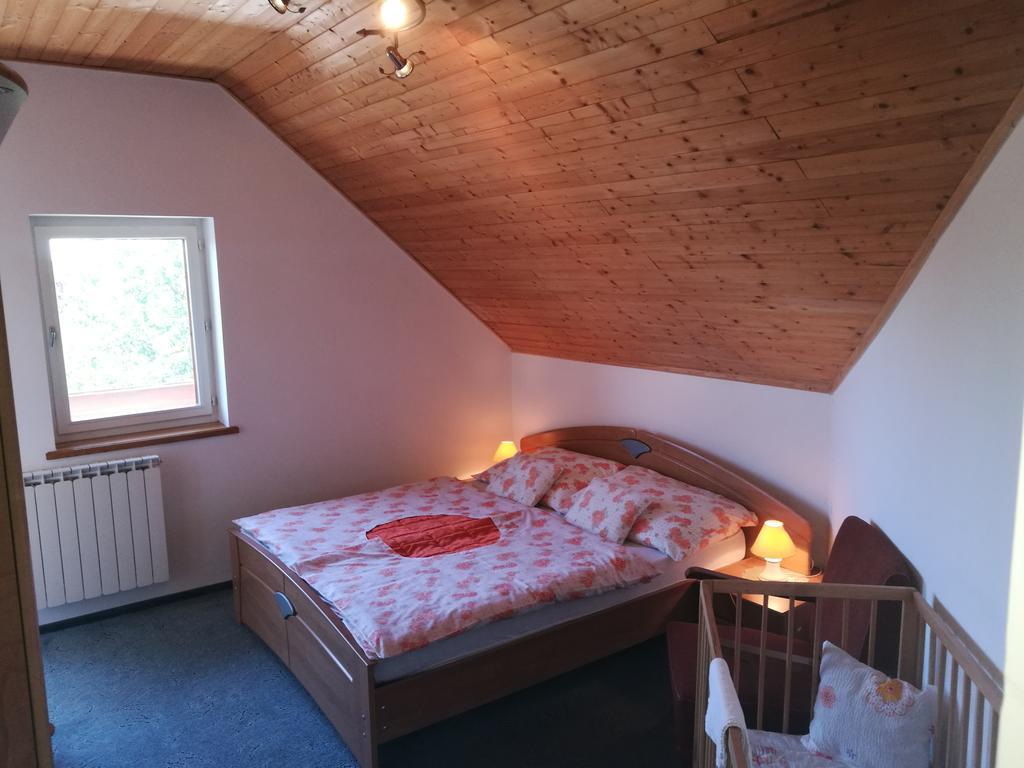 Sára Vendégház Balatonkeresztúr Exterior foto